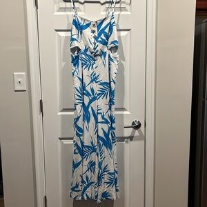Bar lll Blue and White Leaf Print Jumpsuit Size L  New with tags.
